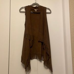 Kori fringe vest